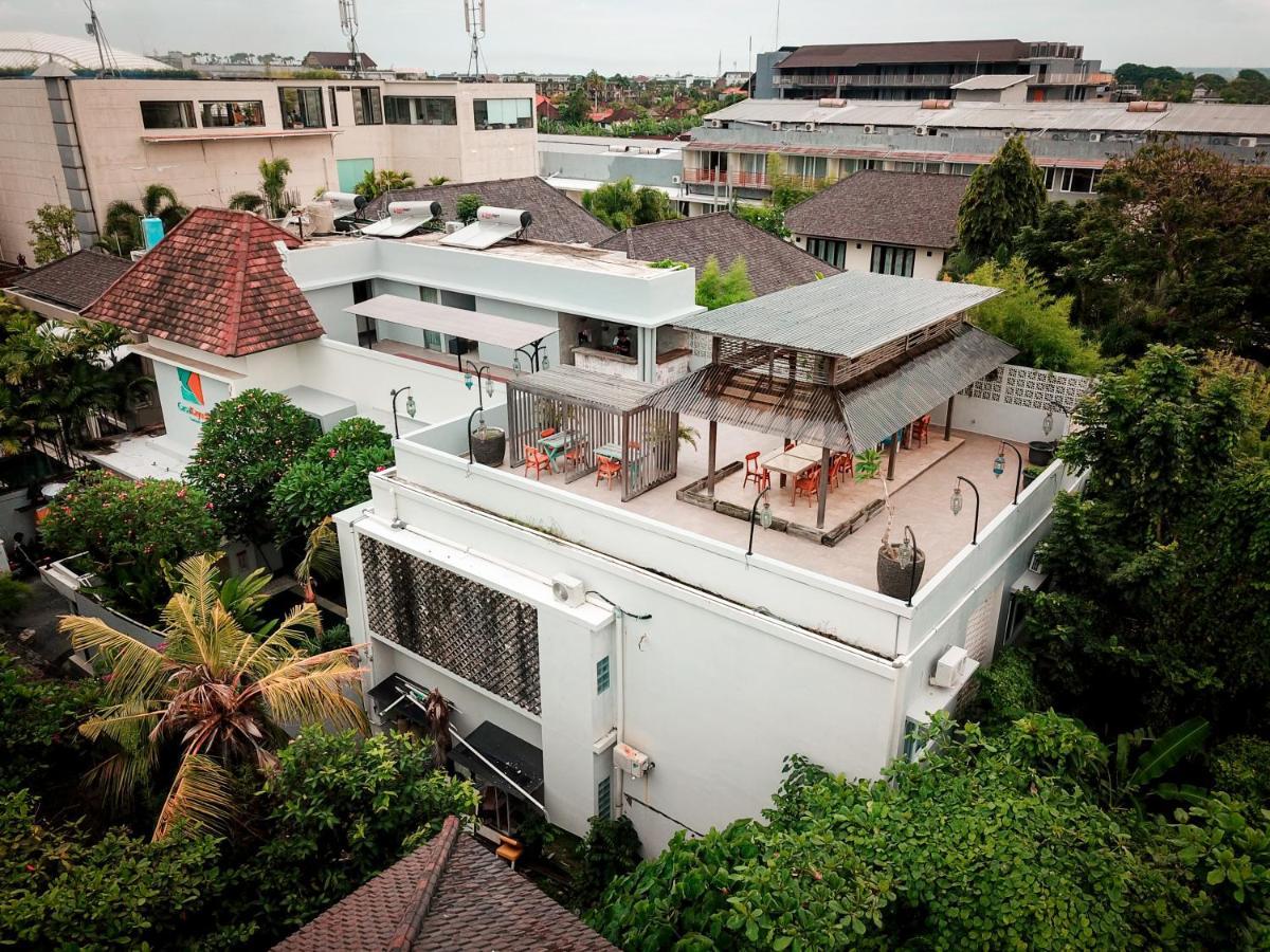 Casa Kayu Aya Hotel Seminyak Exterior foto